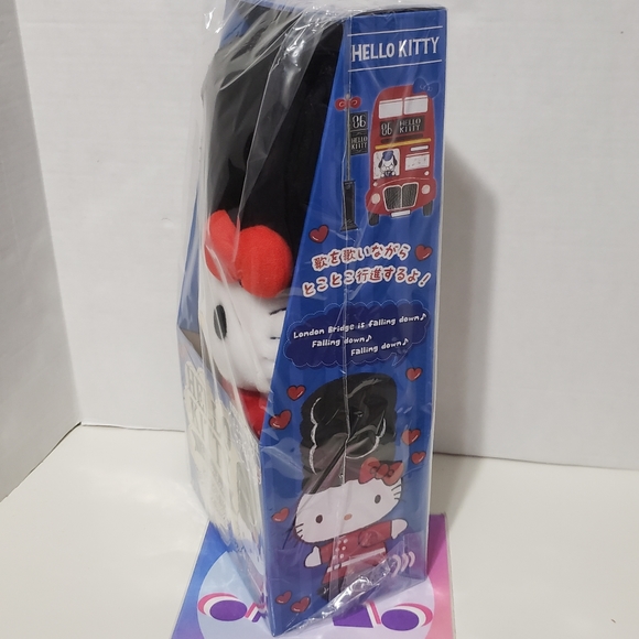 Sanrio Hello Kitty in London Walking Plush with Music - Picture 4 of 4